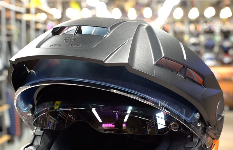 Schuberth E2 peak detail